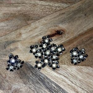 Elegant Vintage Gold Toned and Black Enamel Rhinestone Floral Jewelry Set